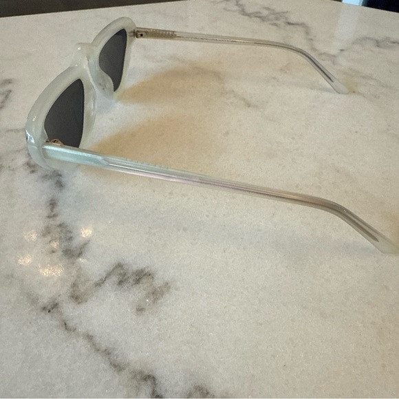 MAN REPELLER Unibrow Cat Eye White Acetate Triangular Small Lens Sunglasses - Picture 4 of 9